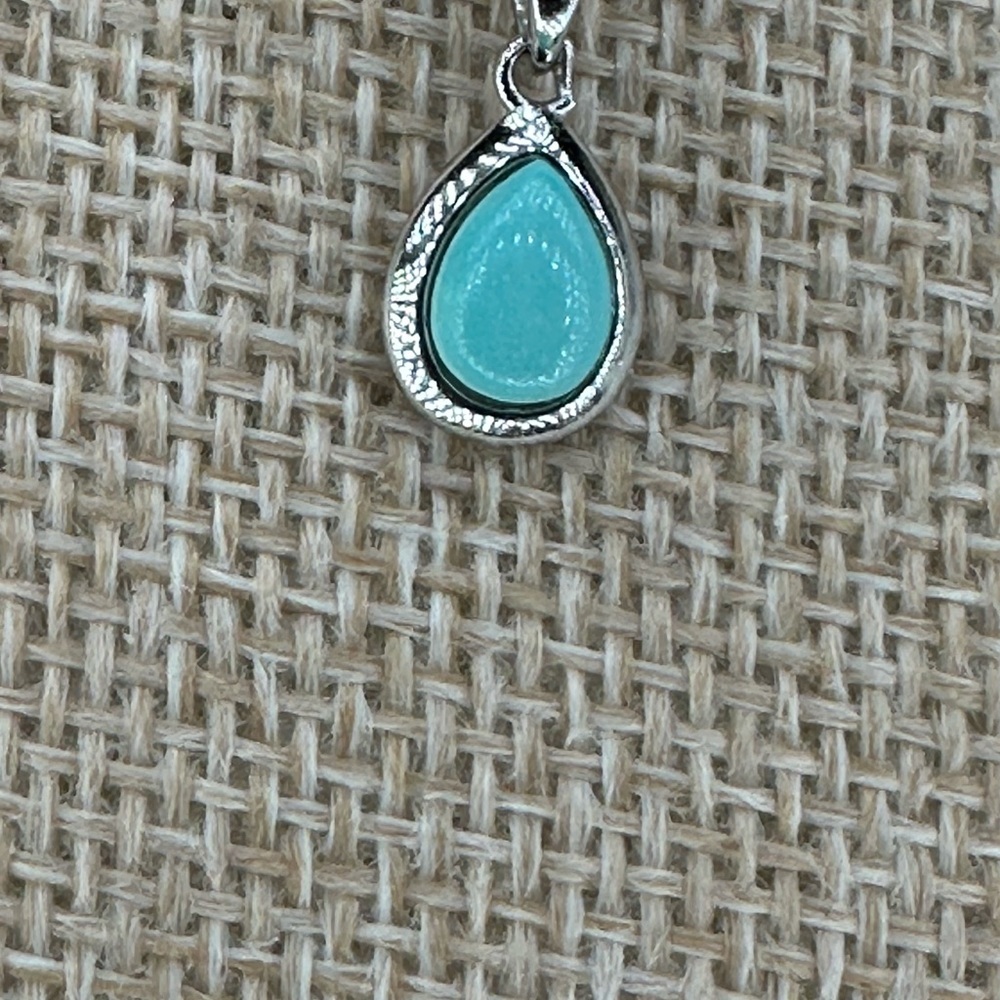 Small, Dainty Silver Turquoise Teardrop Pendant Necklace on Box Chain - Picture 6 of 14